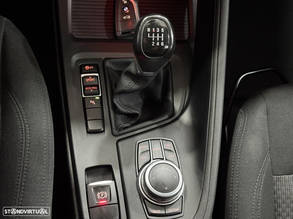 BMW X1 16 d sDrive Advantage - 32