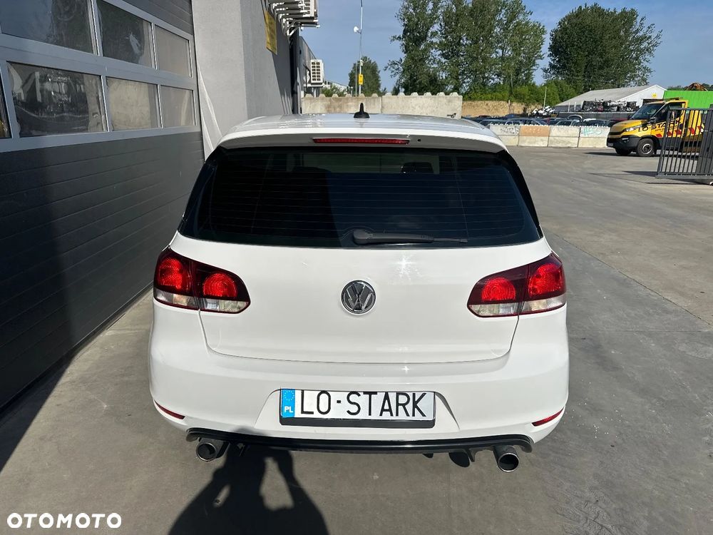 Volkswagen Golf 2.0 GTI - 2