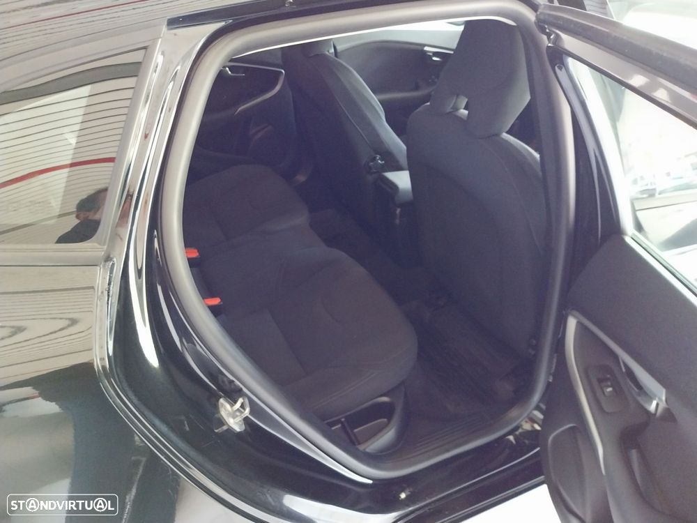 Volvo V40 2.0 D2 Kinetic Eco - 9