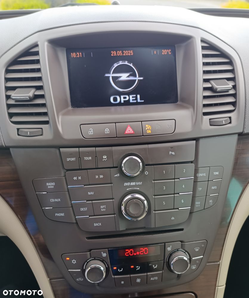 Opel Insignia - 15