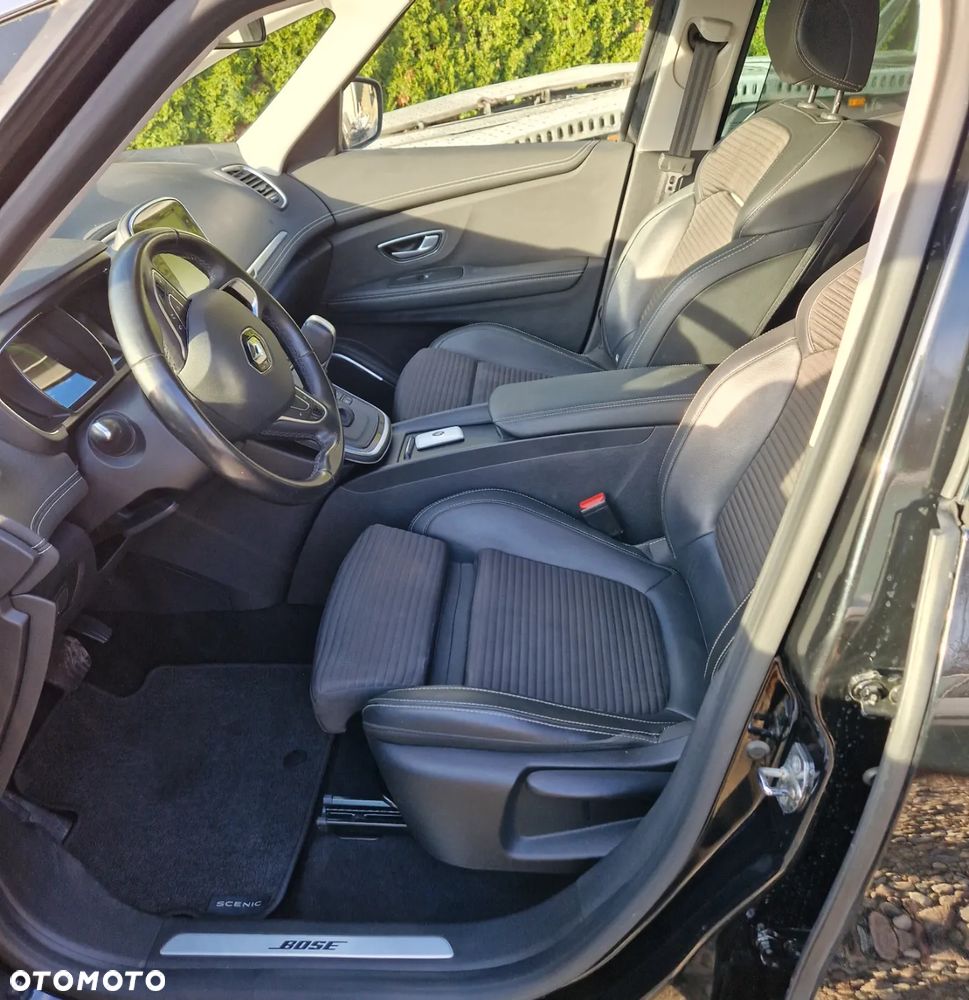 Renault Scenic BLUE dCi 150 EDC BOSE EDITION - 21