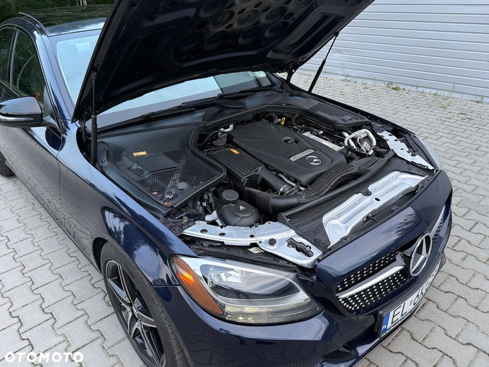 Mercedes-Benz Klasa C 300 7G-TRONIC - 29