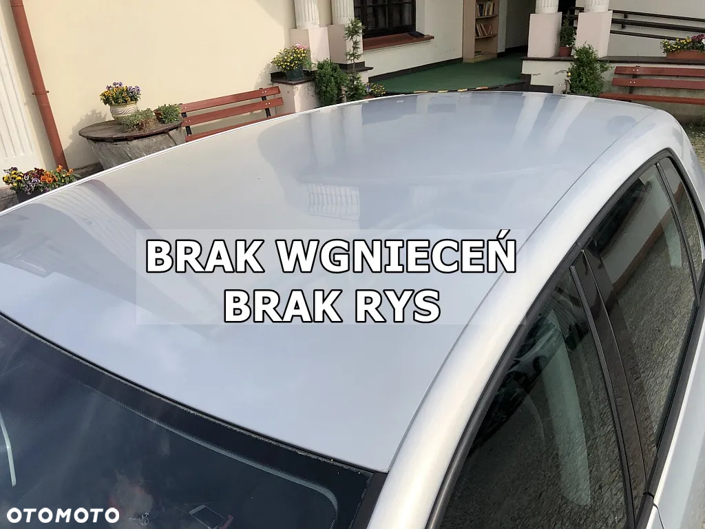 Volkswagen Golf 1.6 TDI DPF Comfortline - 17
