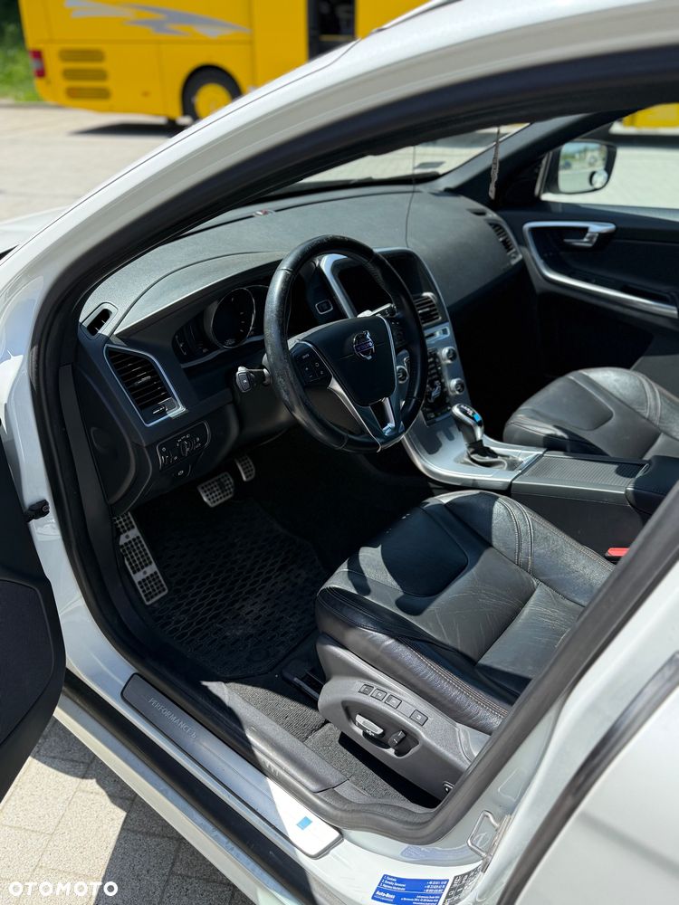 Volvo XC 60 D5 AWD Summum - 16
