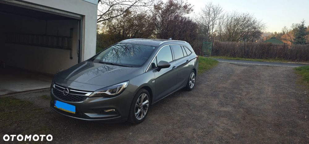 Opel Astra 1.4 T Elite - 2