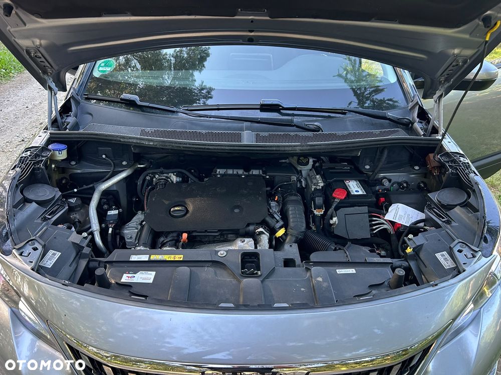 Peugeot 3008 1.5 BlueHDi Active S&S EAT8 - 16