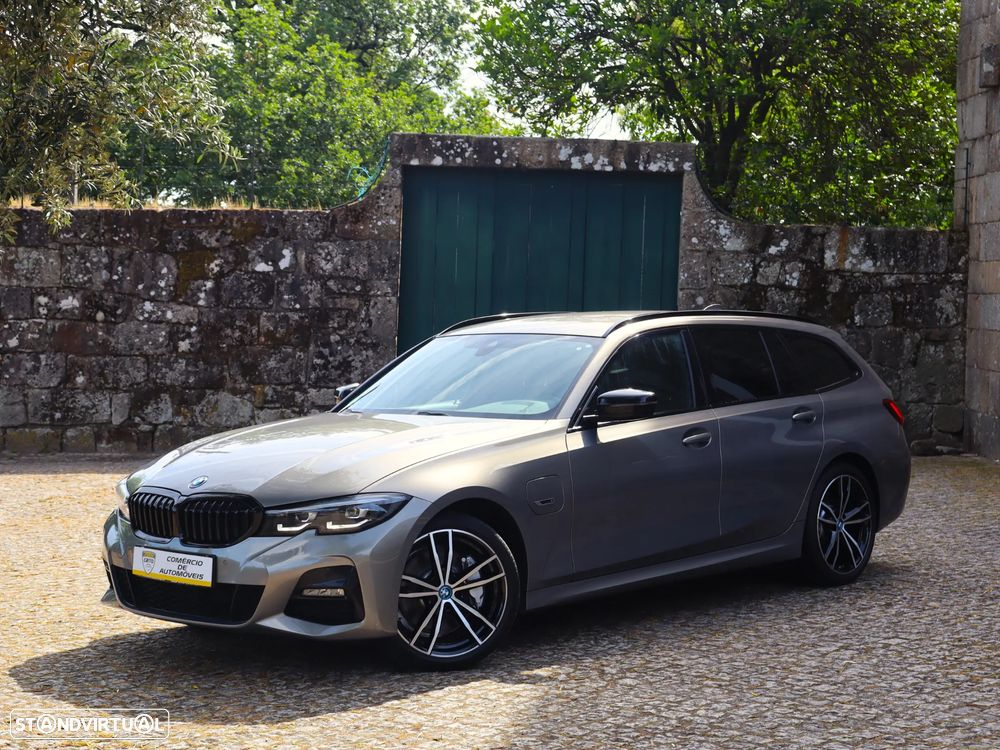BMW 330 e Aut. M Sport - 1
