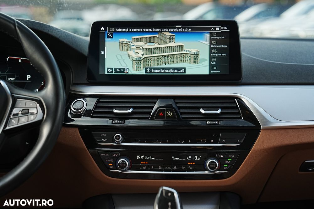 BMW Seria 5 520i Aut. - 29