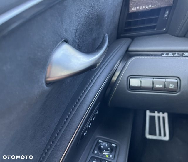 Lexus LC 500 Prestige - 28