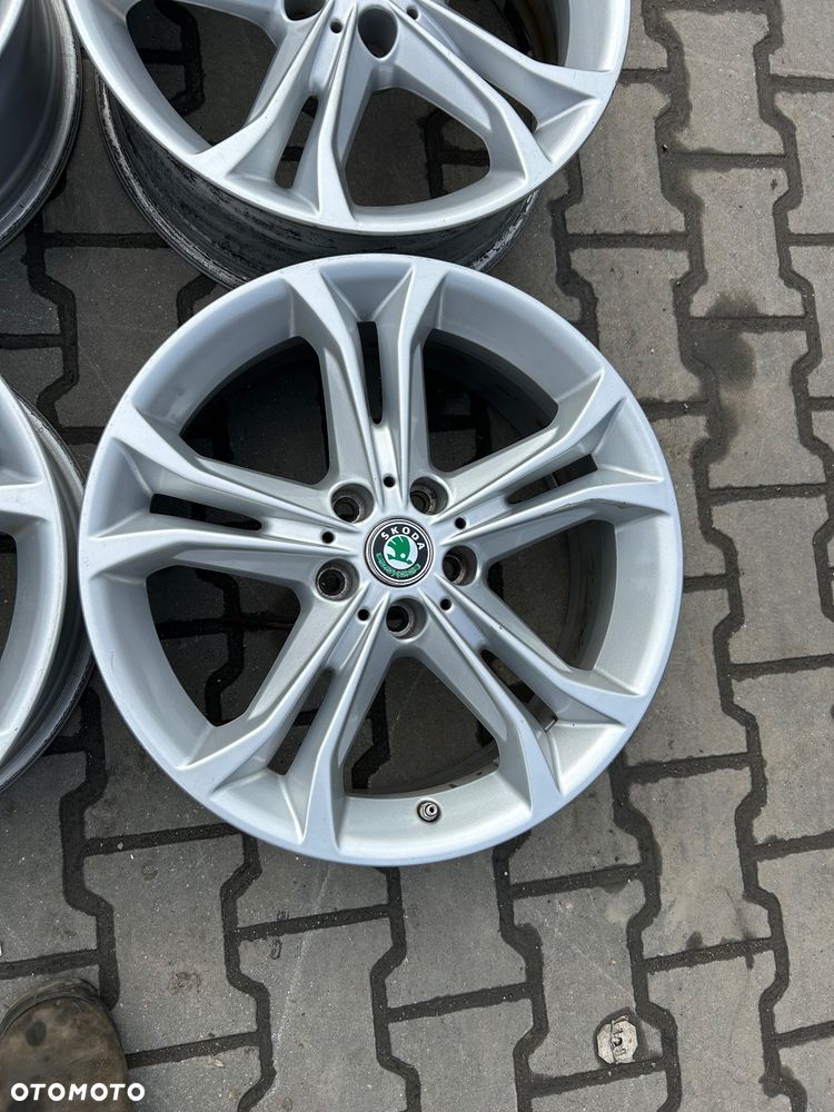 Alufelgi 18 cali 5x112 Skoa Seat Audi Volkswagen Octavia IV Golf 8 Leon IV Cupra - 5