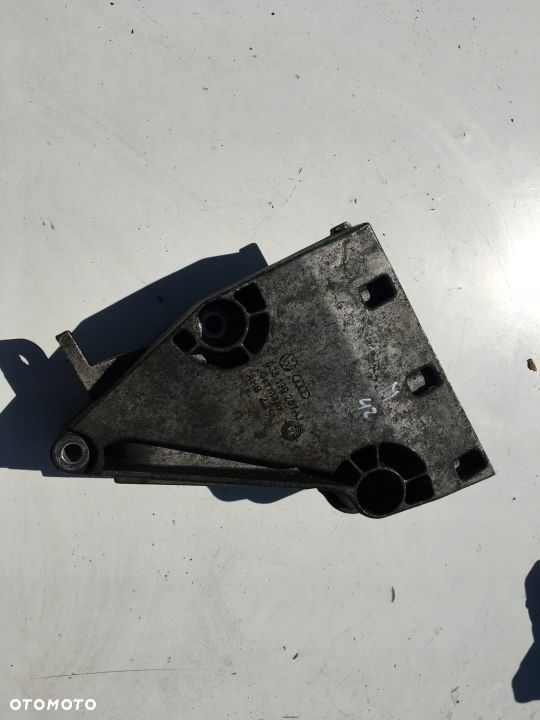 ŁAPA SILNIKA VW AUDI SEAT SKODA 038199207AJ - 1