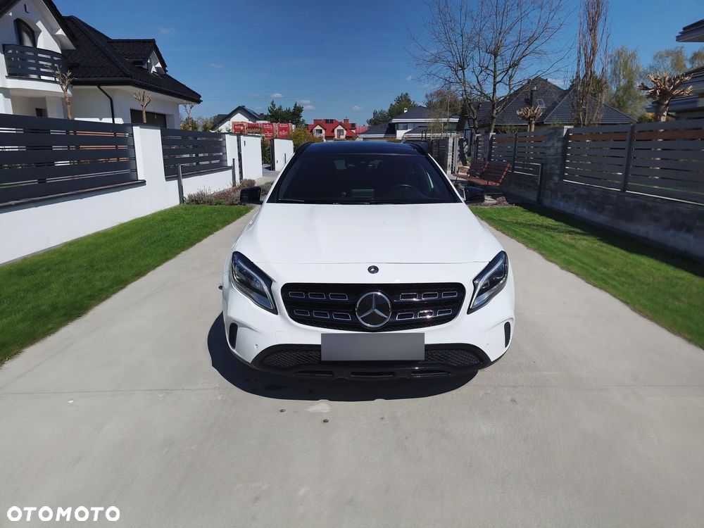Mercedes-Benz GLA 200 7G-DCT AMG Line - 6