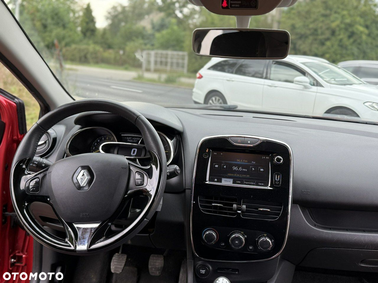 Renault Clio - 27