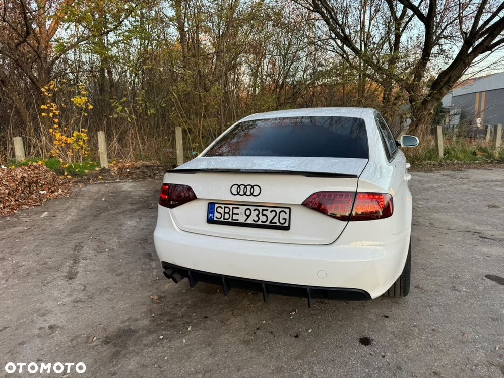 Audi A4 Limousine - 6