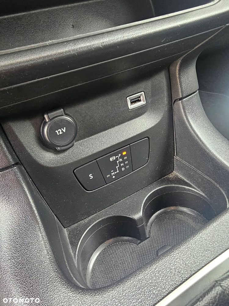 Citroën C3 1.2 PureTech Shine EAT6 - 17