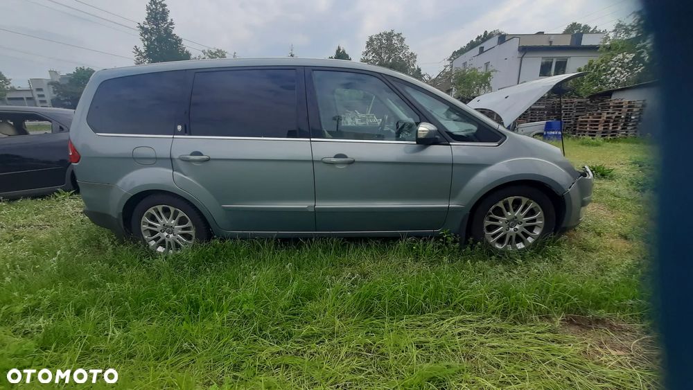 Ford Galaxy 2.2 TDCi Platinium X (Ghia) - 14