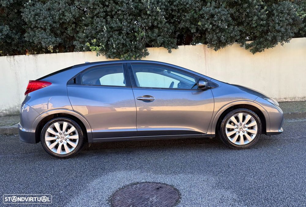 Honda Civic 1.4 i-VTEC Sport - 25