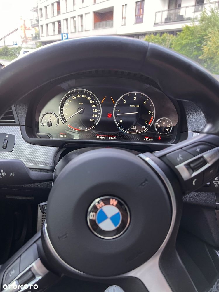 BMW Seria 5 530d xDrive Luxury Line - 7