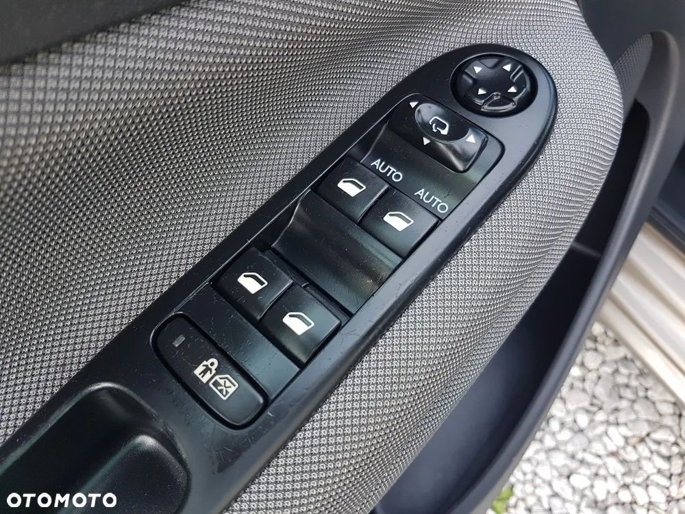 Citroën C3 Picasso VTi 120 Color Selektion - 15