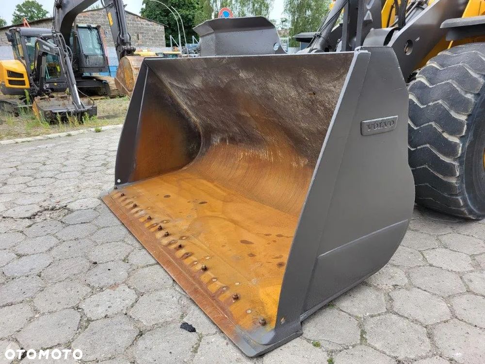 Volvo L150G - 13