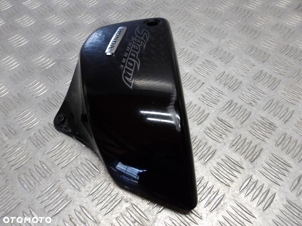 Boczek osłona bocznka prawa HONDA VT 1100 C2 SHADOW SABRE 00-07r   PN. 83510-MCK-A60 - 6