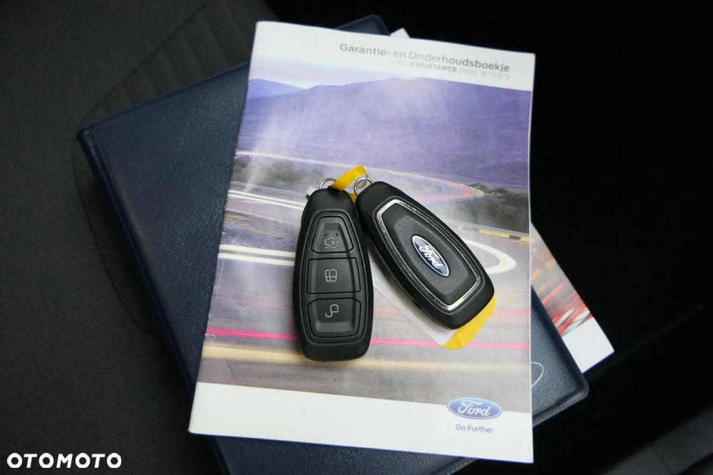 Ford Focus Turnier 1.5 EcoBlue Start-Stopp-System TITANIUM STYLE - 17