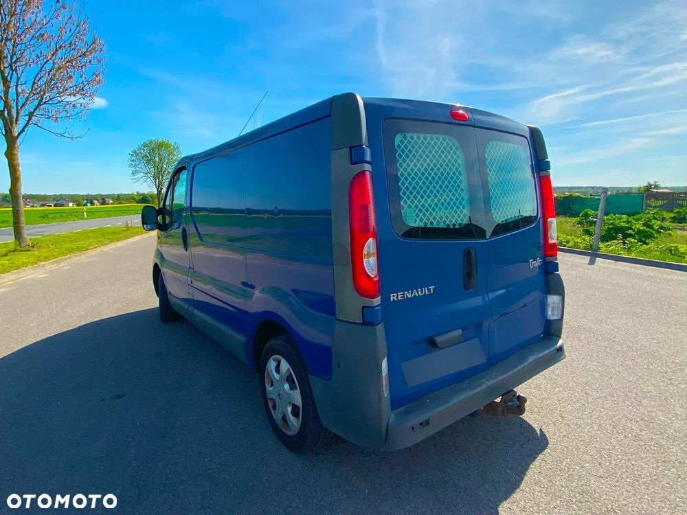 Renault TRAFIC - 7