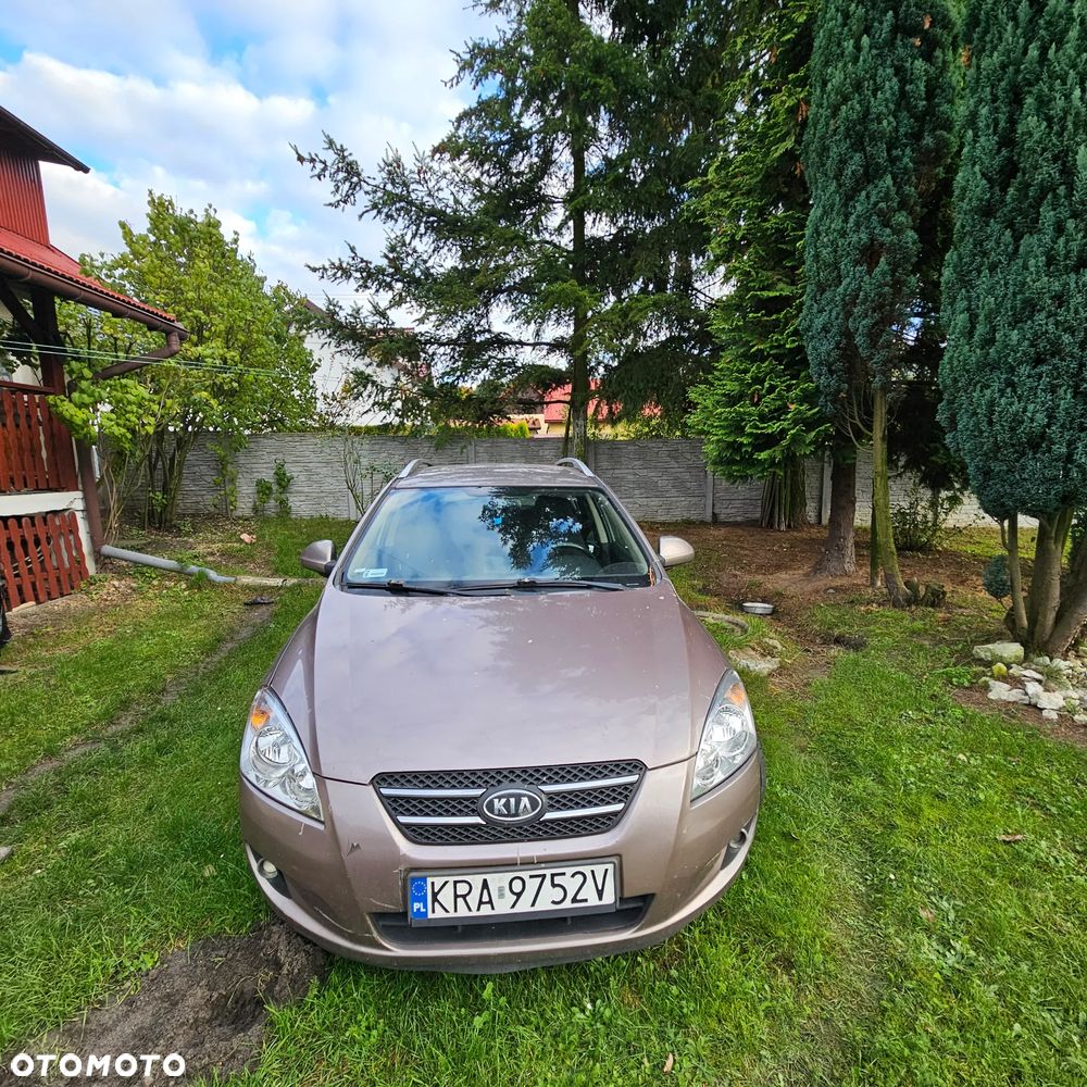 Kia Ceed 1.6 Crdi Comfort + - 6