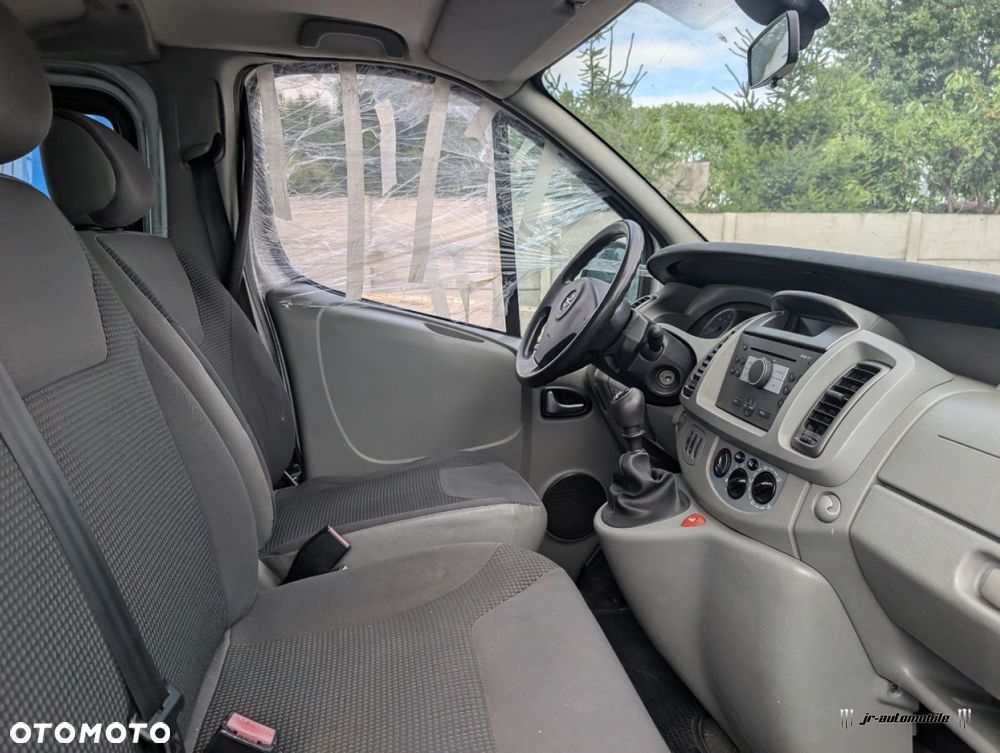 Opel Vivaro - 9
