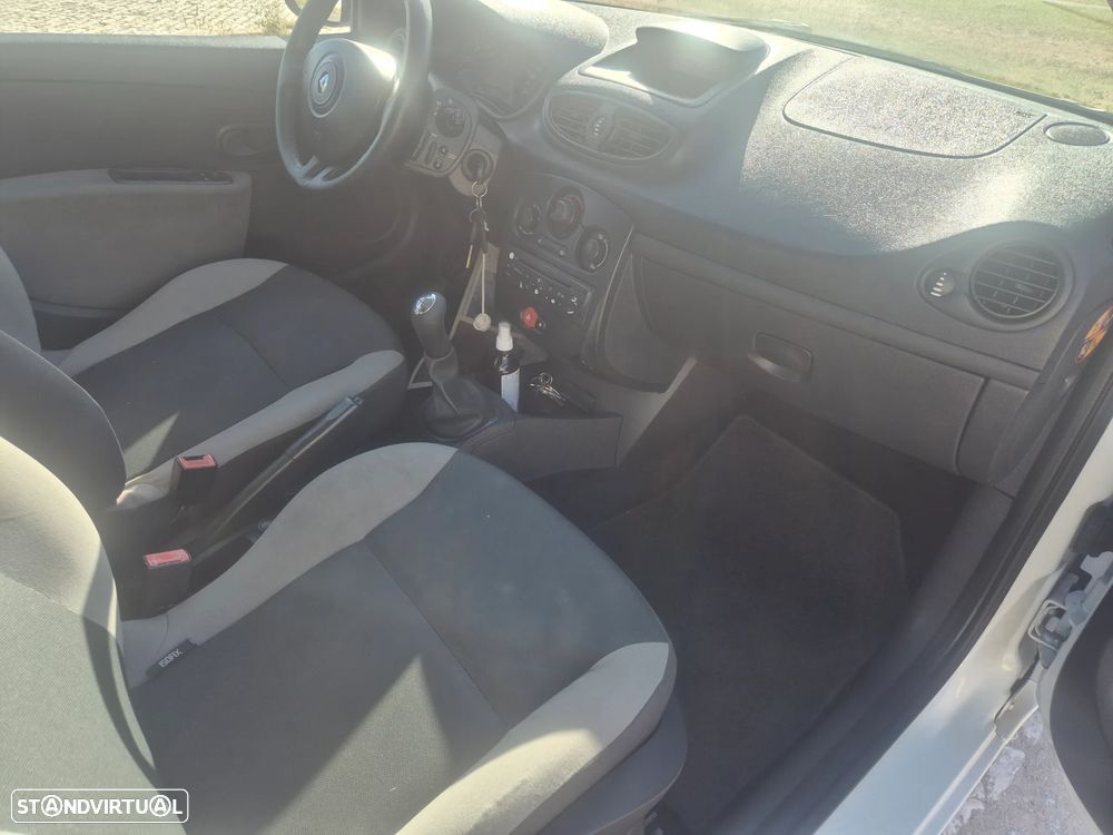 Renault Clio 1.5 DCI - 7