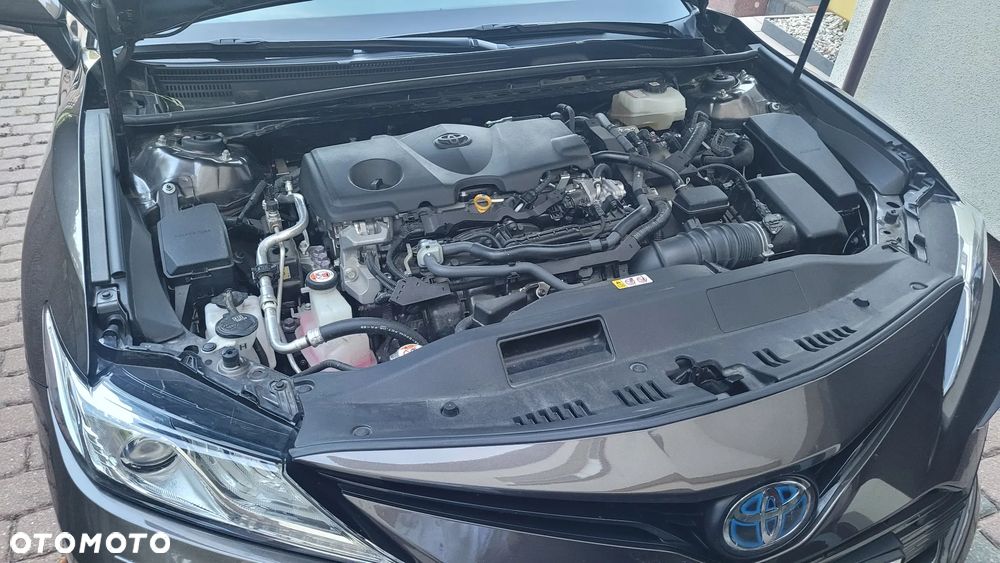 Toyota Camry 2.5 Hybrid Executive CVT - 8