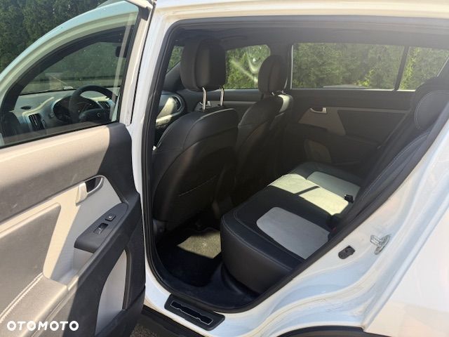 Kia Sportage 2.0 CRDI XL AWD - 10