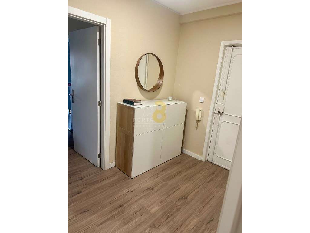 Apartamento em Custóias, Matosinhos, com garagem e arrumo - Grande imagem: 2/22