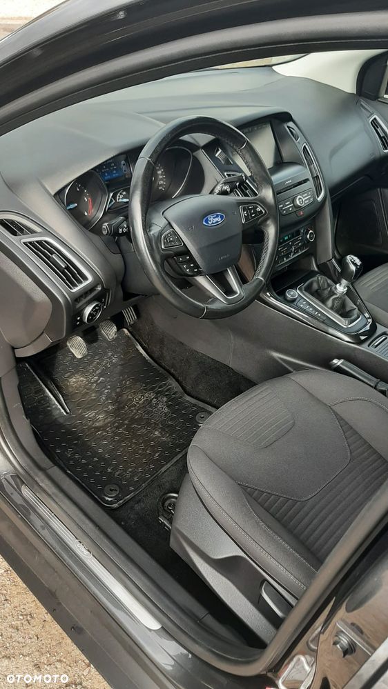 Ford Focus 2.0 TDCi Titanium ASS - 14