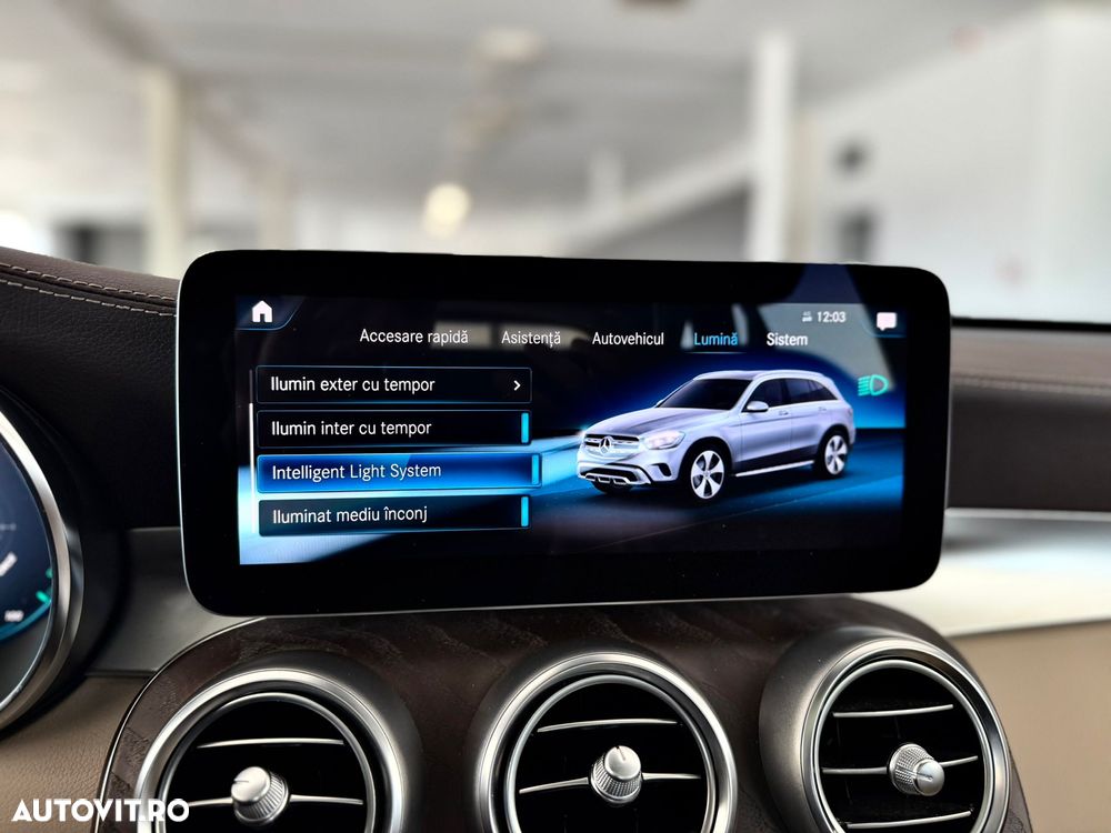 Mercedes-Benz GLC - 24