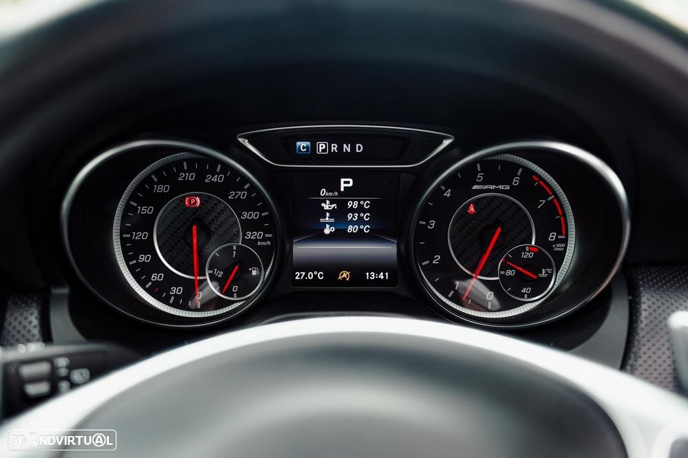 Mercedes-Benz A 45 AMG 4-Matic - 27