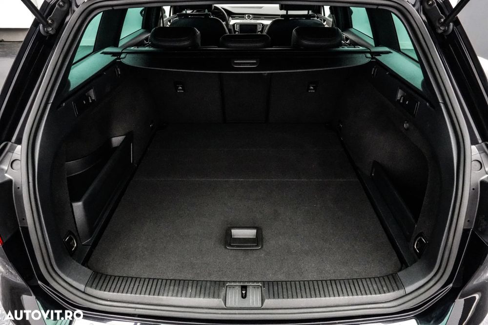 Volkswagen Passat GTE - 21