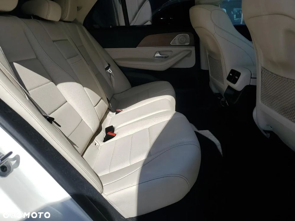 Mercedes-Benz GLE - 11