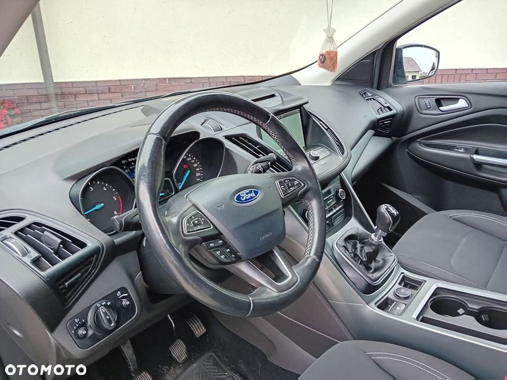 Ford Kuga 2.0 TDCi 4x4 Titanium - 22