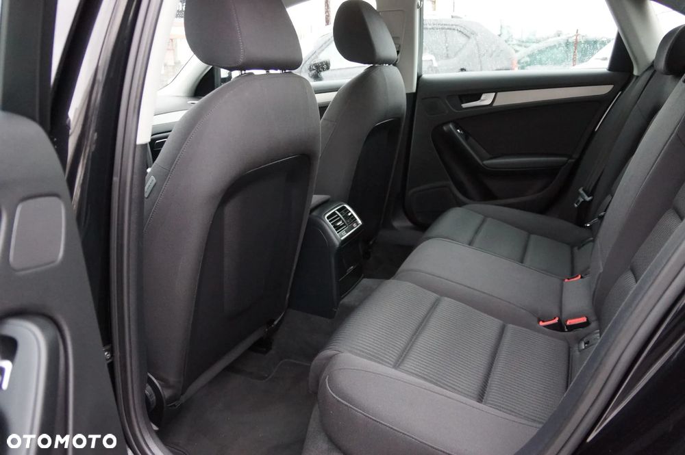 Audi A4 Limousine 2.0 TDI DPF quattro Attraction - 27