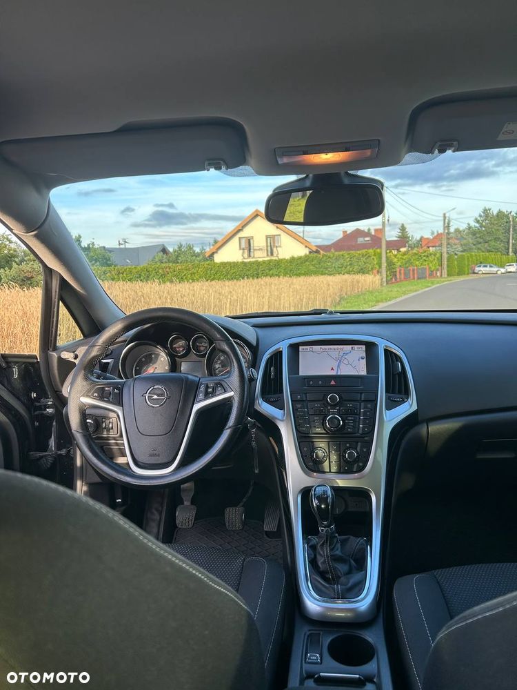 Opel Astra 1.7 CDTI Cosmo - 10