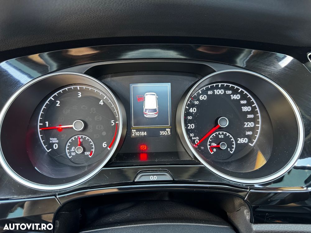 Volkswagen Touran 2.0 TDI Highline - 14