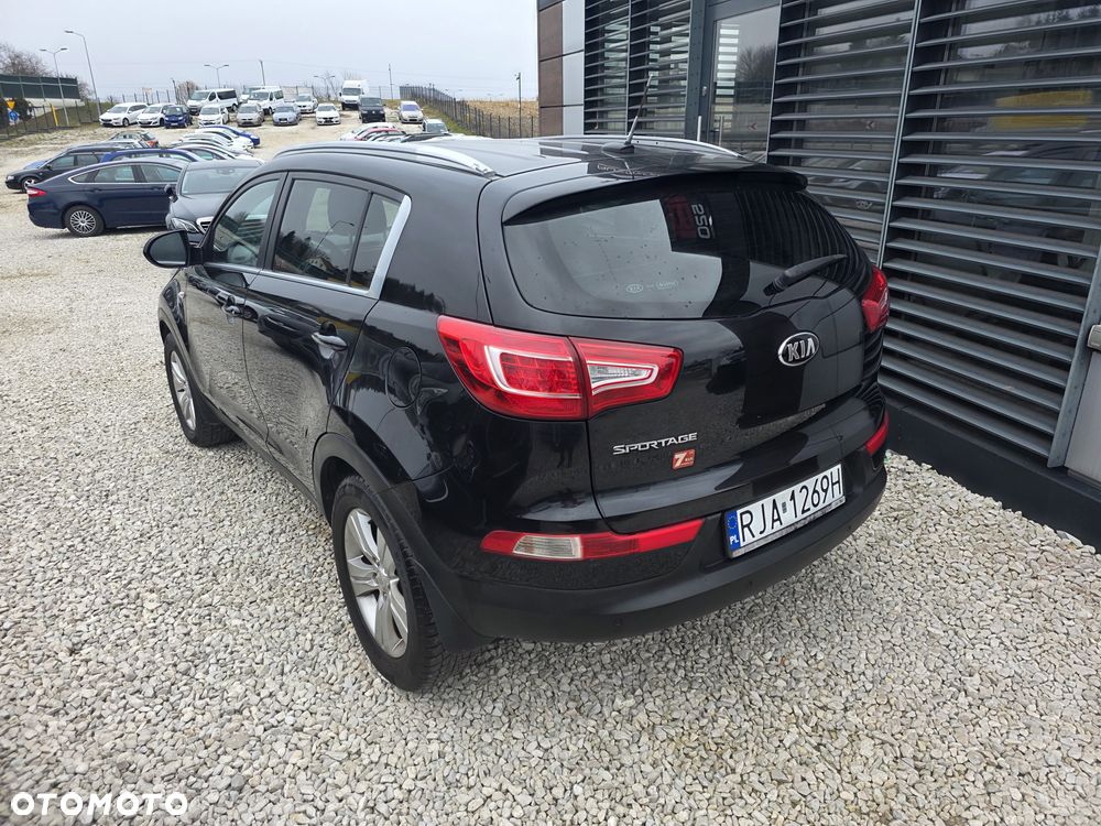 Kia Sportage 1.6 GDI 2WD Fifa World Cup Edition - 9