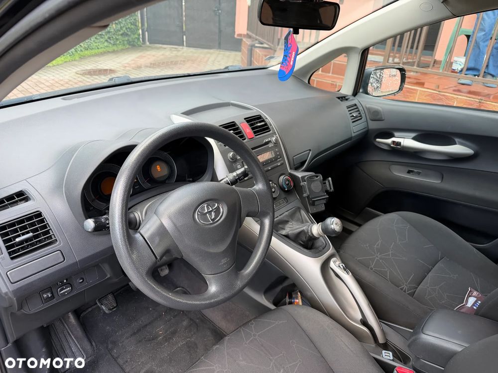 Toyota Auris 2.0 D-4D Luna - 6