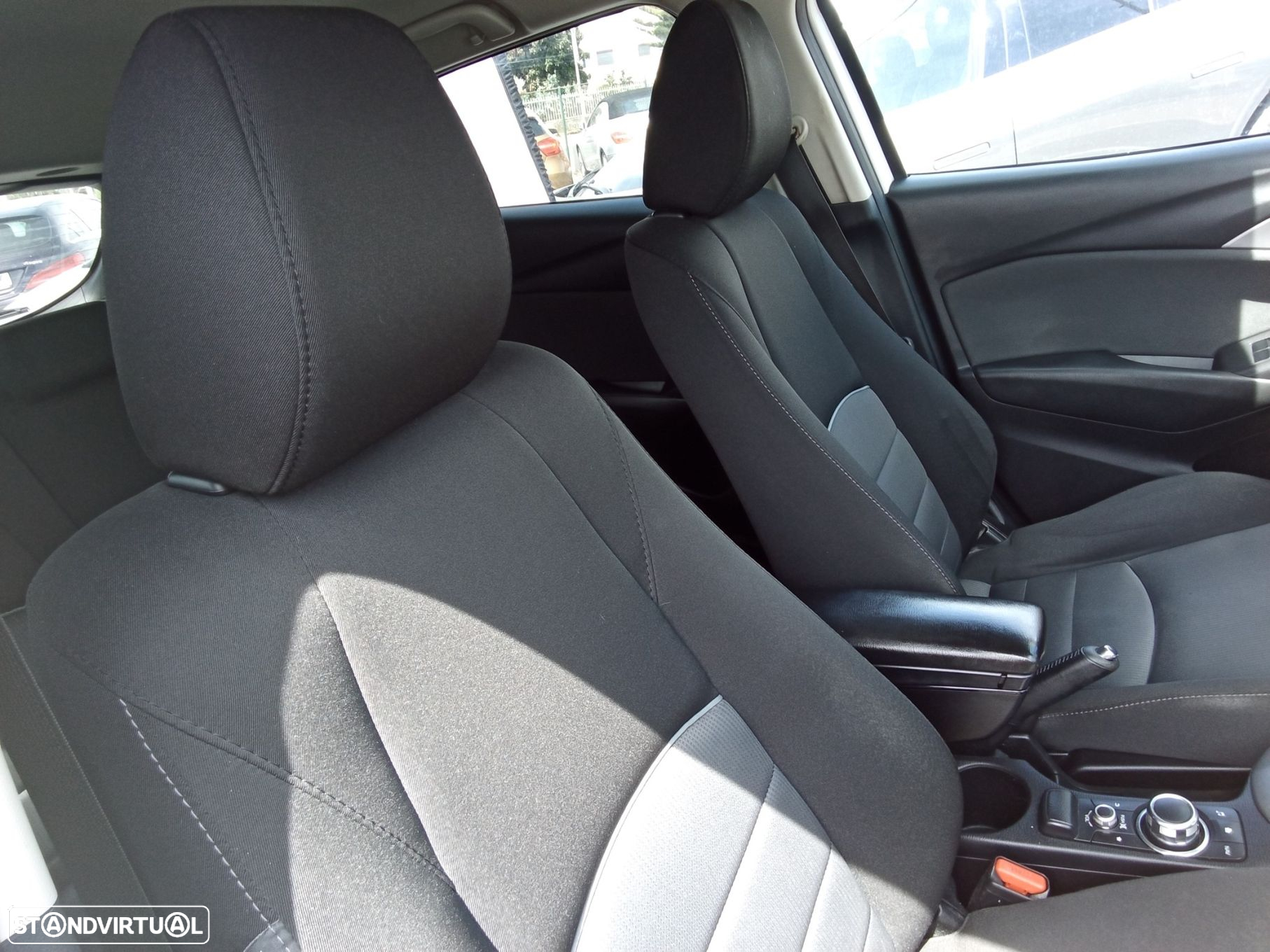 Mazda CX-3 1.5 Sky.Evolve Navi - 25