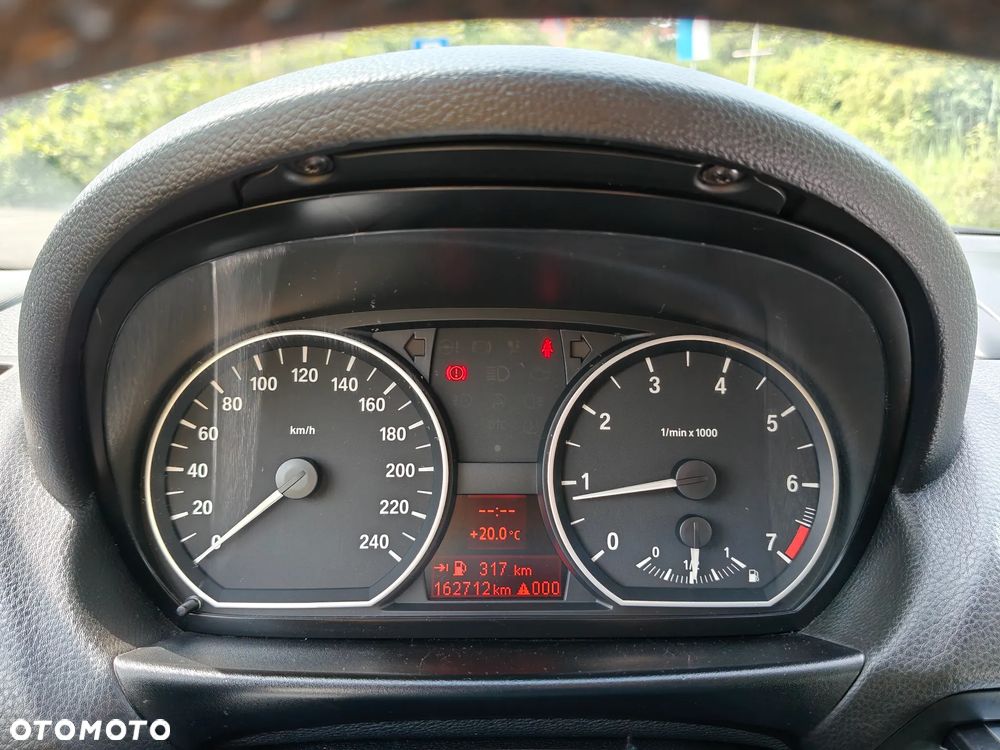 BMW Seria 1 - 22