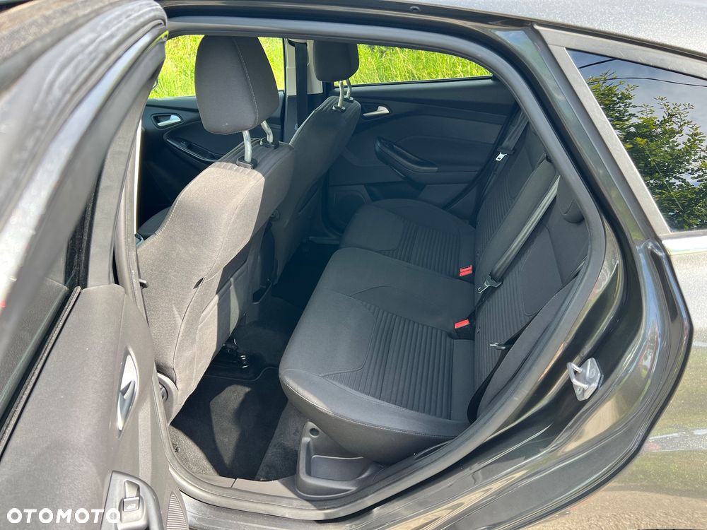Ford Focus 2.0 TDCi Titanium ASS - 12