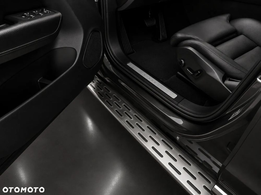 Volvo XC 60 B4 D AWD Ultimate Bright - 6