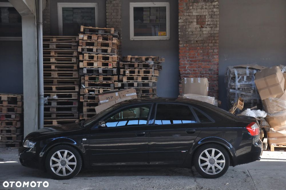 Audi A4 Limousine 1.8 T quattro - 4