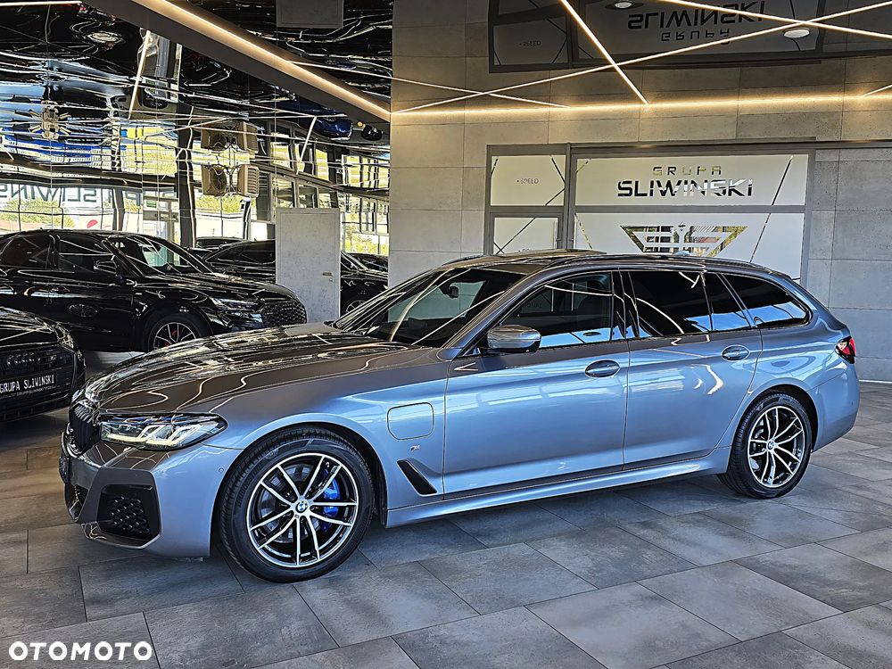 BMW Seria 5 2021 photo 3